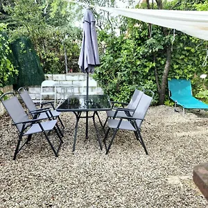 Appartement Cool Basement In Hosts House With Private Terrace And Bbq, Zizur Mayor